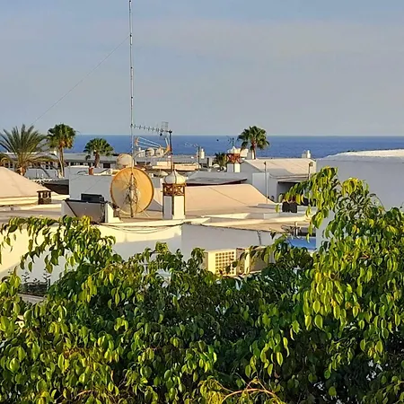 Vincent, Cozy And Sunny Over The Rooftops Appartamento Puerto del Carmen (Lanzarote)